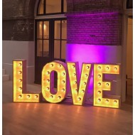 LOVE Letters XL Huren Bruiloft